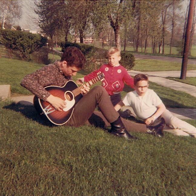 1965 Stella guitar.jpg