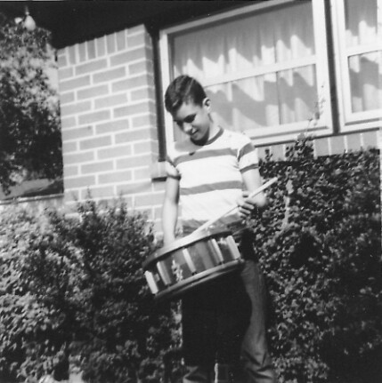 1965b-daydrum.jpg, 36800 bytes, 5/25/02