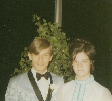 sharon-gary.jpg, 29905 bytes, 9/14/02